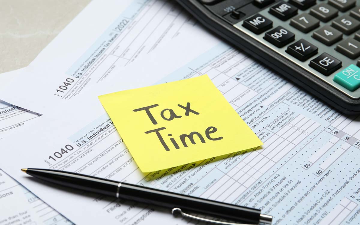 Make the most of tax time with tax credits and tax deductions